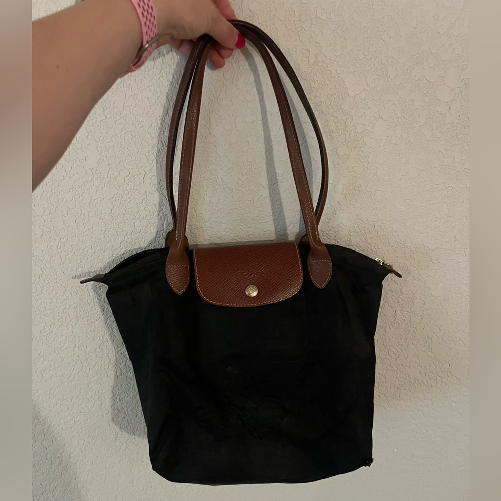 Medium Navy Longchamp Well Loved